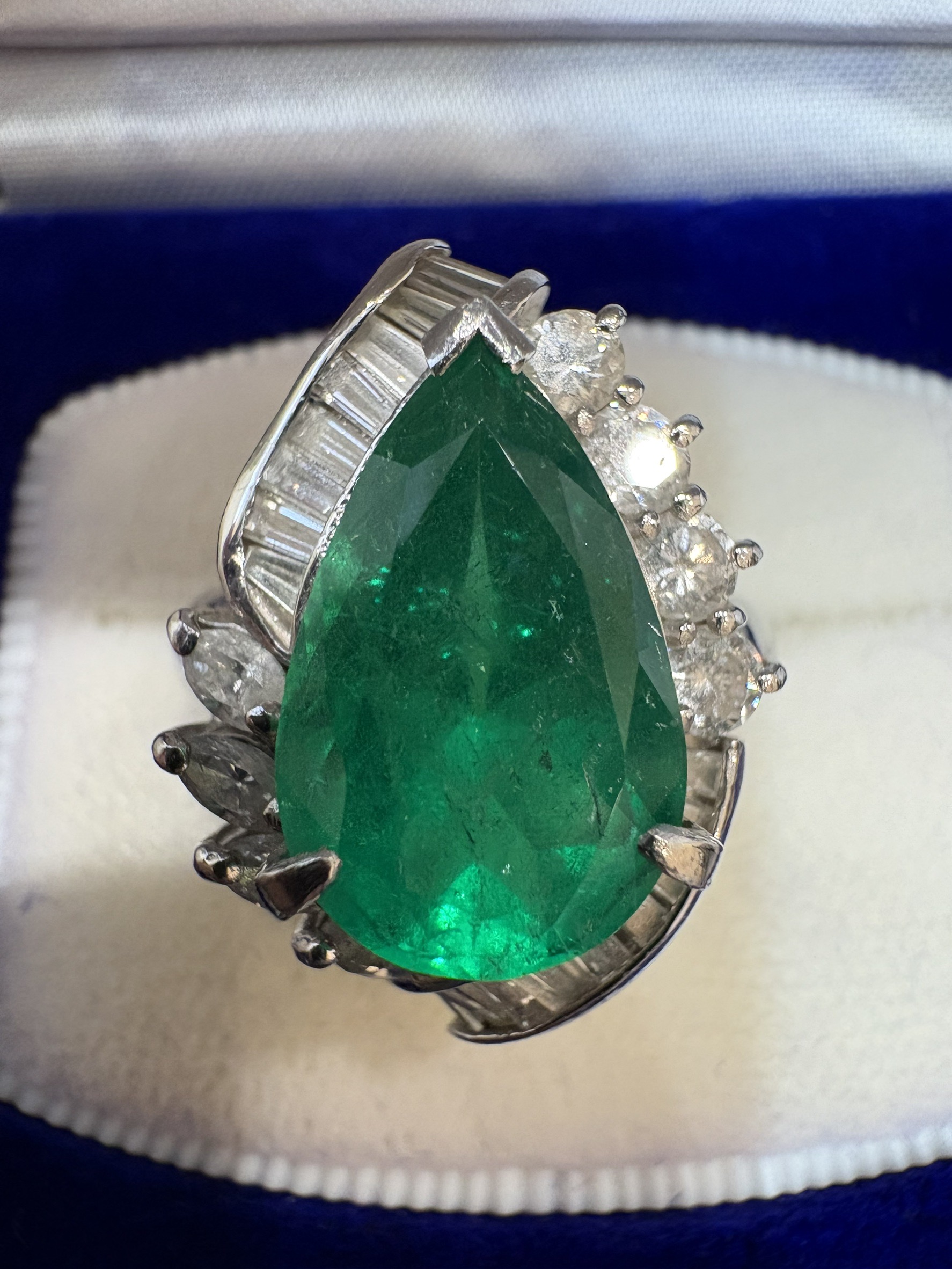 プラチナ×エメラルドリングを買取しました！【買取エコLabo姫路青山店】