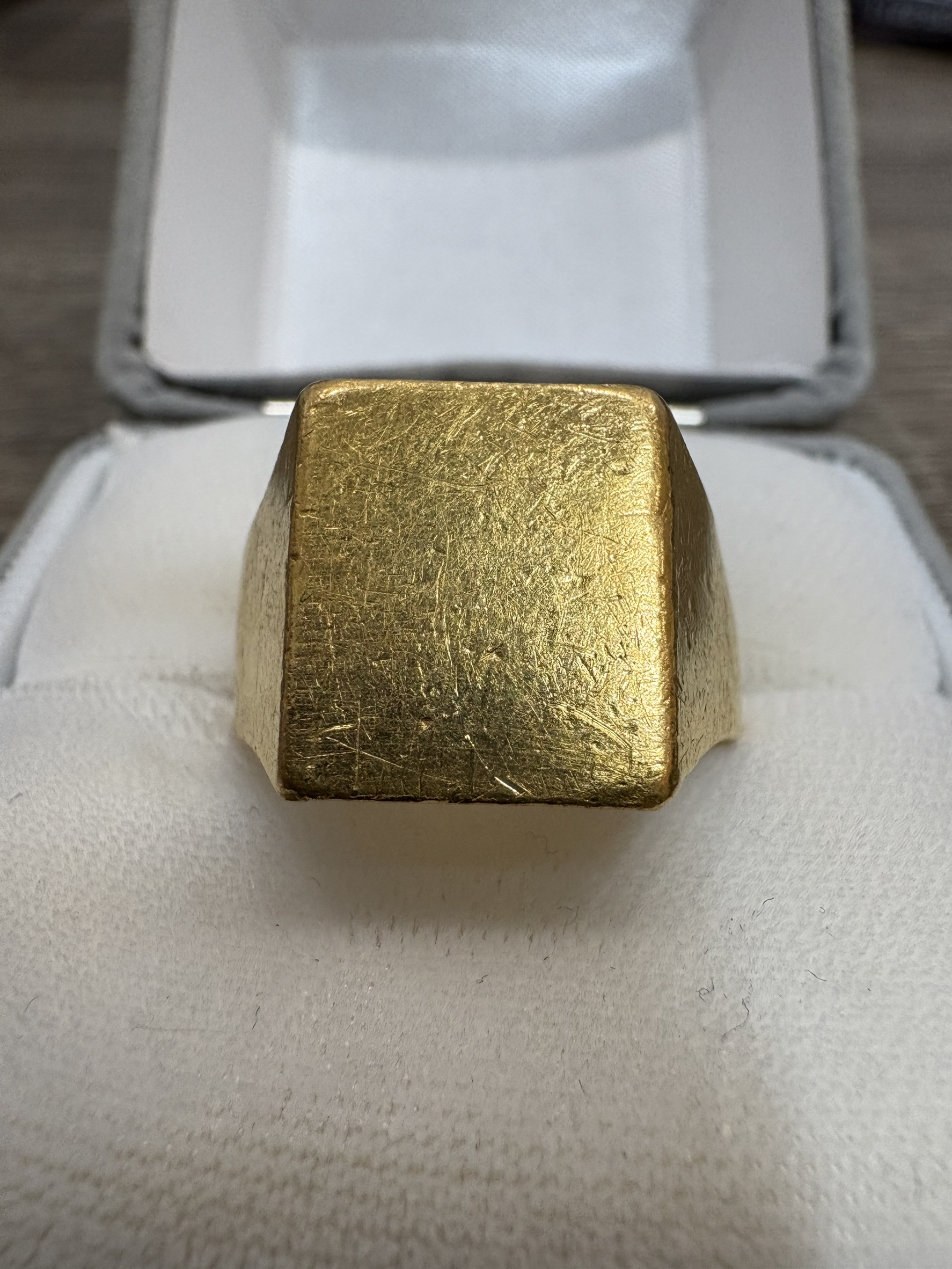 「使わなくなった純金リング、今が売り時！買取実績のご紹介」